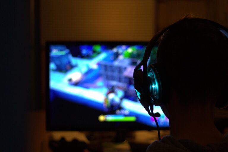 The Psychology of Competitive Gaming: What Drives Esports Athletes?